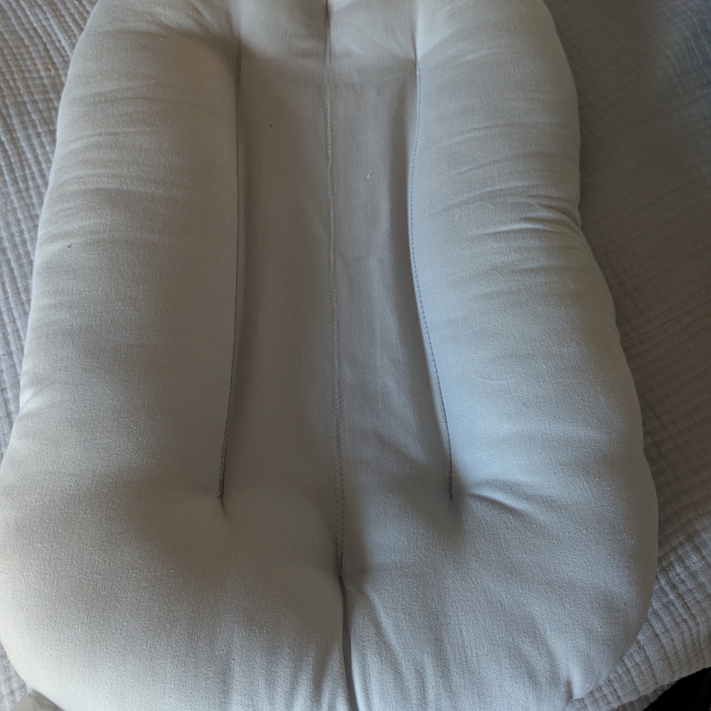 Snuggle Me Organic Infant Pillow